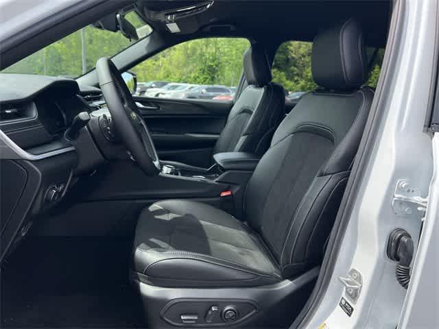 new 2025 Jeep Grand Cherokee L car, priced at $44,482