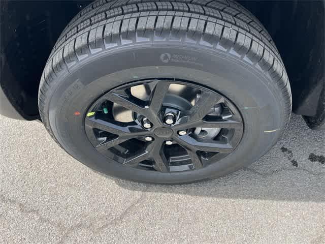 new 2025 Jeep Grand Cherokee L car, priced at $44,482