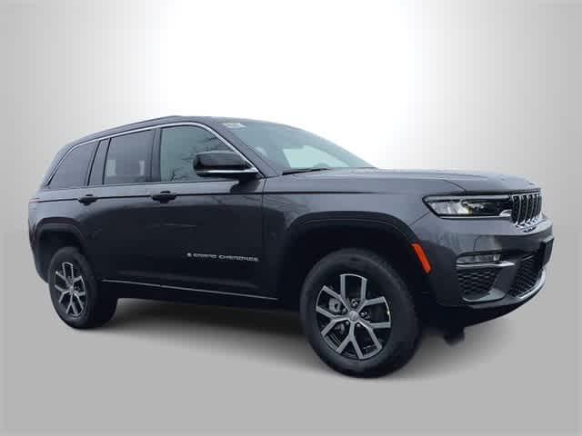 new 2025 Jeep Grand Cherokee car, priced at $44,295