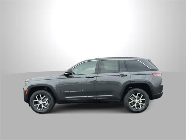 new 2025 Jeep Grand Cherokee car, priced at $44,295