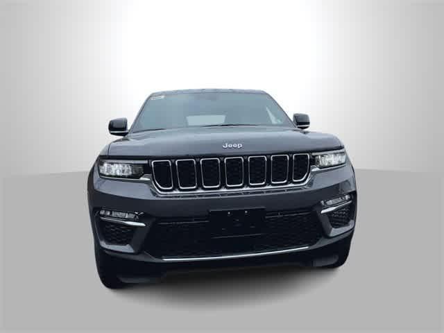 new 2025 Jeep Grand Cherokee car, priced at $44,295