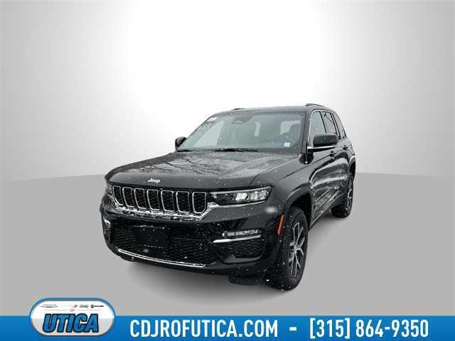 new 2025 Jeep Grand Cherokee car, priced at $44,295