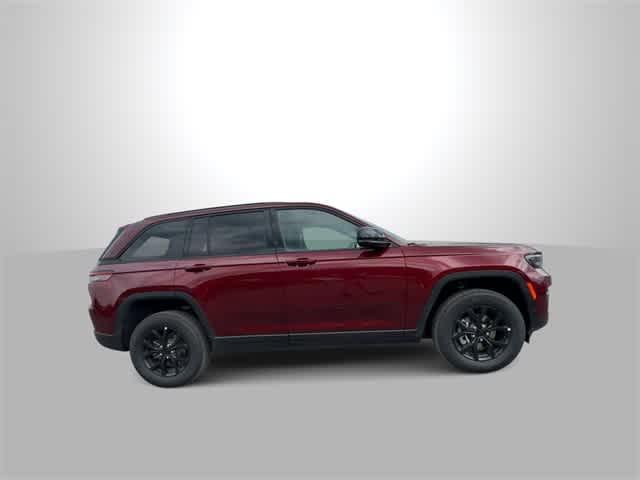 new 2025 Jeep Grand Cherokee car, priced at $42,900