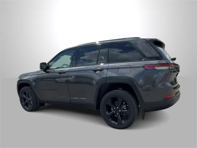 new 2025 Jeep Grand Cherokee car, priced at $44,270