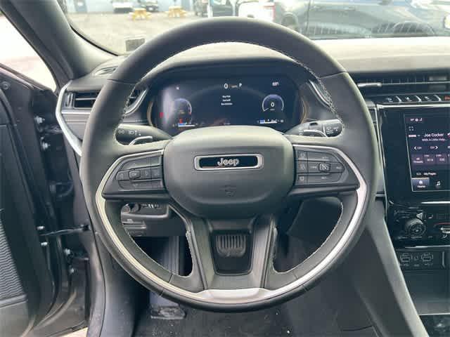 new 2025 Jeep Grand Cherokee car, priced at $44,270
