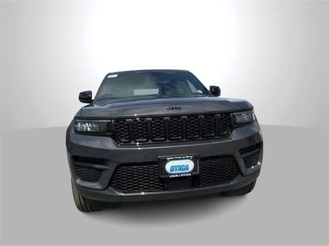 new 2025 Jeep Grand Cherokee car, priced at $44,270