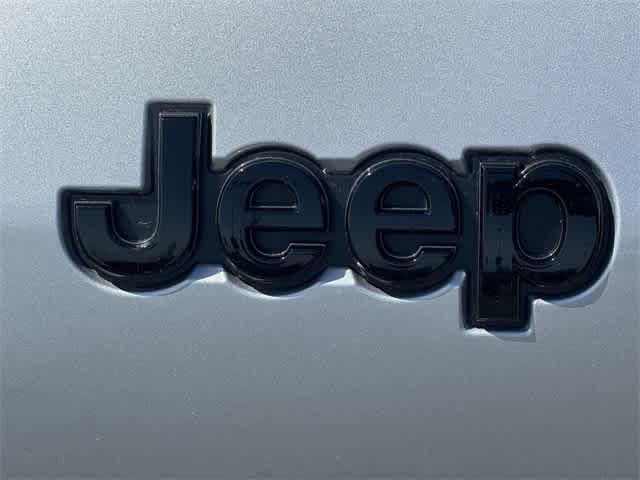 new 2025 Jeep Grand Cherokee L car, priced at $45,077