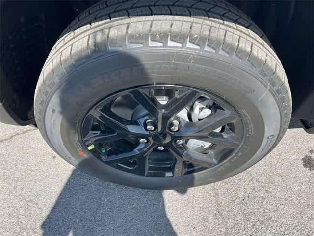 new 2025 Jeep Grand Cherokee L car, priced at $45,077