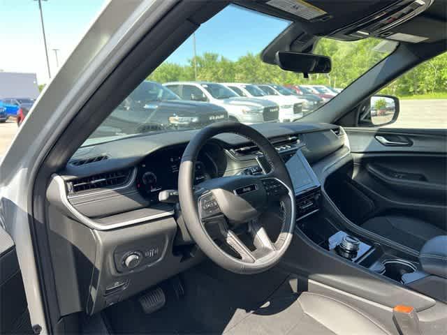 new 2025 Jeep Grand Cherokee L car, priced at $45,077
