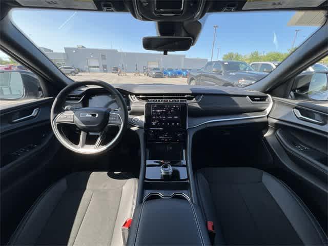 new 2025 Jeep Grand Cherokee L car, priced at $45,077