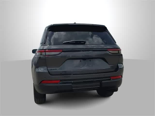 new 2025 Jeep Grand Cherokee car, priced at $43,325