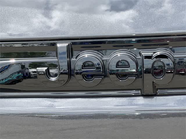 new 2025 Jeep Grand Cherokee car, priced at $43,325
