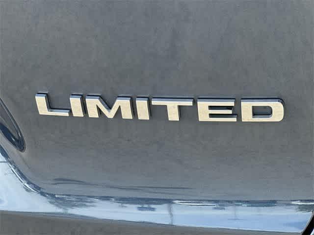 used 2021 Jeep Cherokee car, priced at $26,111