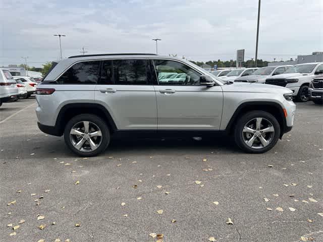 new 2024 Jeep Grand Cherokee car, priced at $46,420