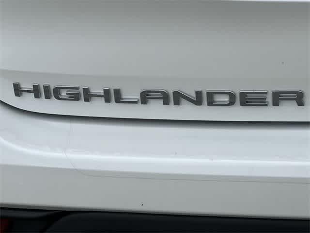 used 2021 Toyota Highlander car, priced at $33,441