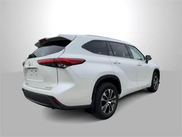 used 2021 Toyota Highlander car, priced at $33,441