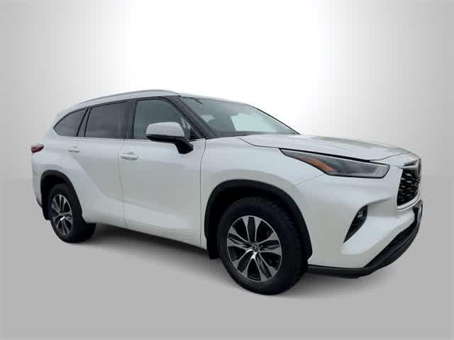 used 2021 Toyota Highlander car, priced at $33,441