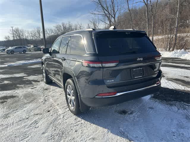 used 2022 Jeep Grand Cherokee car, priced at $31,241