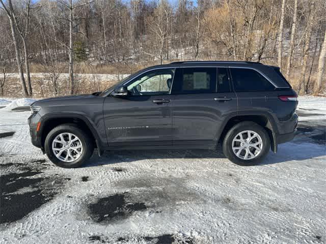 used 2022 Jeep Grand Cherokee car, priced at $31,241