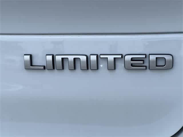 new 2025 Jeep Grand Cherokee L car, priced at $52,892