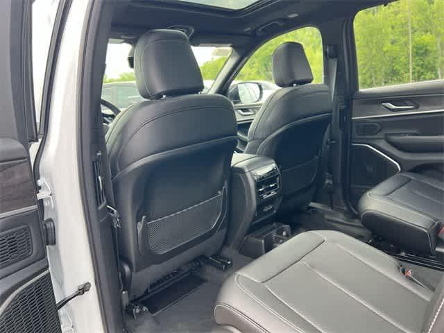 new 2025 Jeep Grand Cherokee L car, priced at $52,892