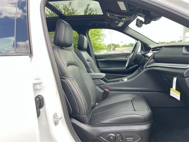 new 2025 Jeep Grand Cherokee L car, priced at $52,892