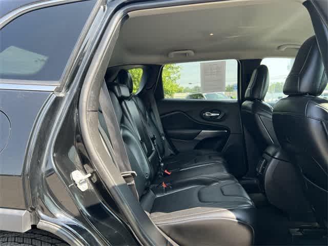 used 2019 Jeep Cherokee car, priced at $17,472