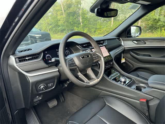 new 2024 Jeep Grand Cherokee L car, priced at $45,795