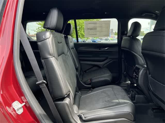 new 2025 Jeep Grand Cherokee L car, priced at $45,077
