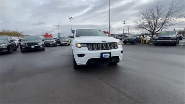 used 2018 Jeep Grand Cherokee car, priced at $14,201