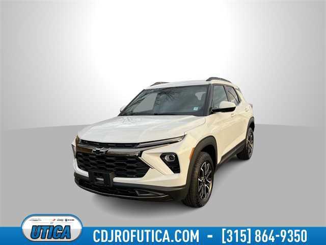 used 2024 Chevrolet TrailBlazer car, priced at $27,111