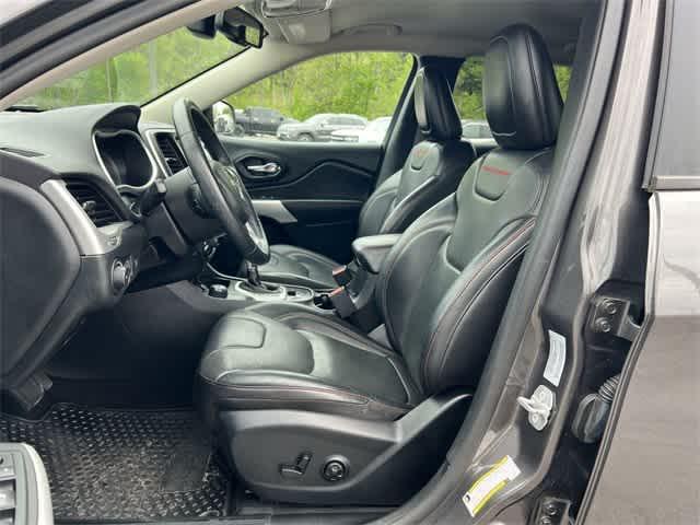 used 2018 Jeep Cherokee car, priced at $19,252