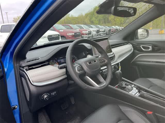 new 2025 Jeep Compass car, priced at $32,335