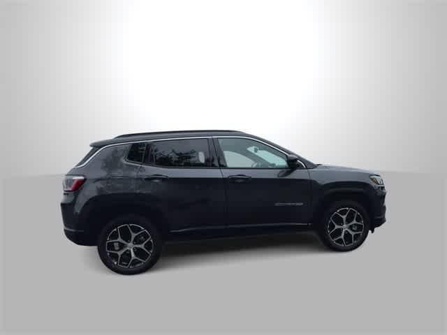 new 2024 Jeep Compass car, priced at $30,435