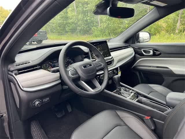 new 2024 Jeep Compass car, priced at $30,435