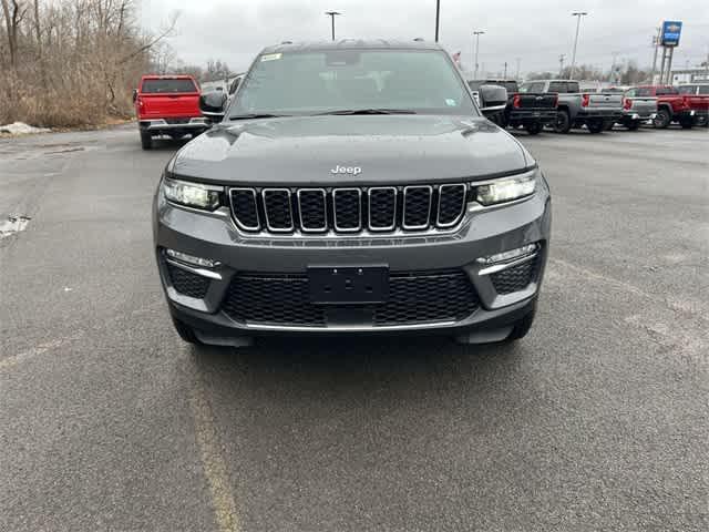 new 2025 Jeep Grand Cherokee car, priced at $44,295