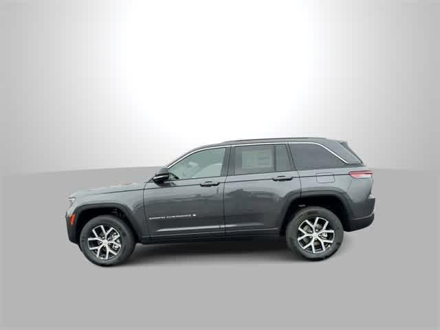 new 2025 Jeep Grand Cherokee car, priced at $44,295