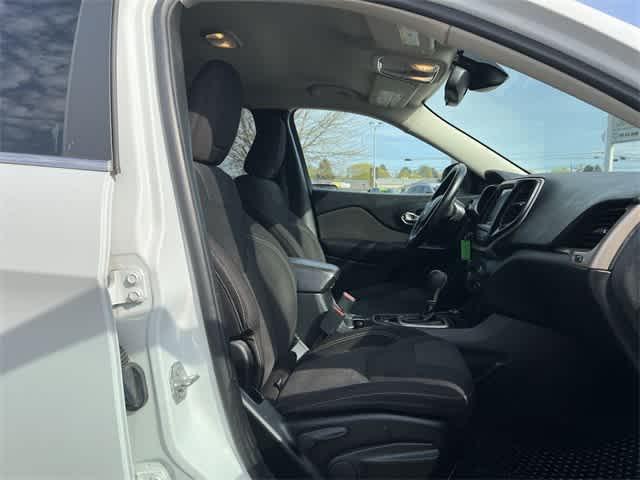 used 2016 Jeep Cherokee car, priced at $13,571