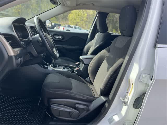 used 2016 Jeep Cherokee car, priced at $13,571