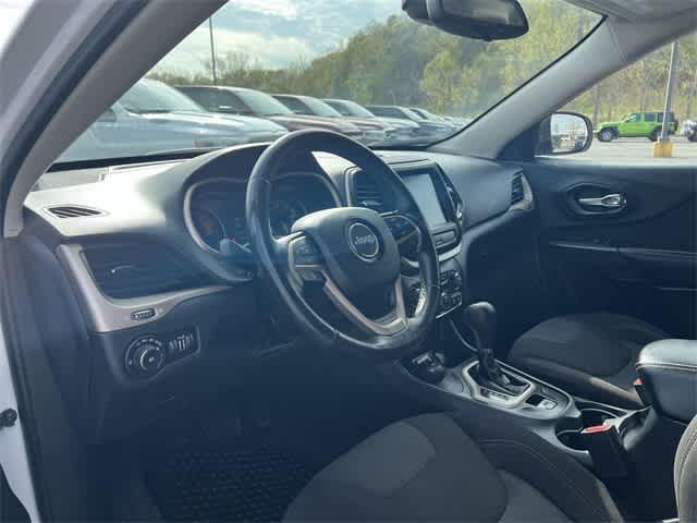 used 2016 Jeep Cherokee car, priced at $13,571