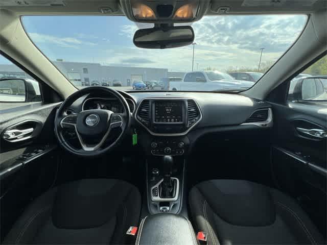 used 2016 Jeep Cherokee car, priced at $13,571