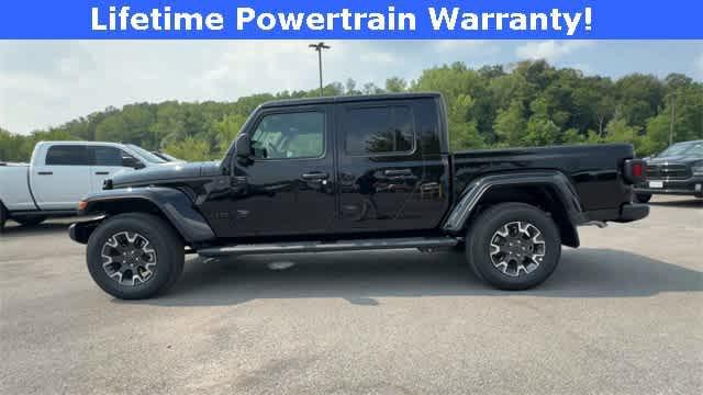 new 2025 Jeep Gladiator car, priced at $49,125