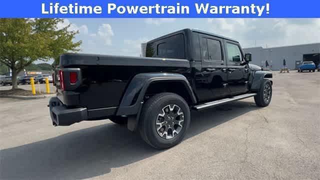 new 2025 Jeep Gladiator car, priced at $49,125