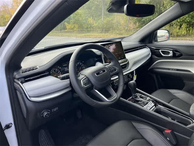 new 2025 Jeep Compass car, priced at $31,840