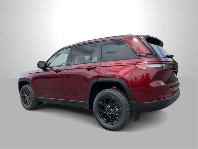 new 2025 Jeep Grand Cherokee car, priced at $42,825