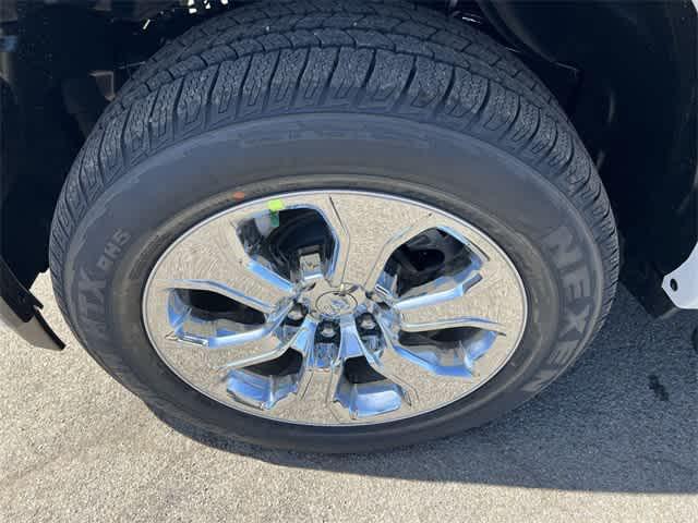 new 2025 Ram 1500 car, priced at $51,927