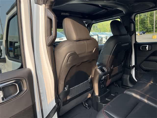 new 2025 Jeep Wrangler car, priced at $58,595