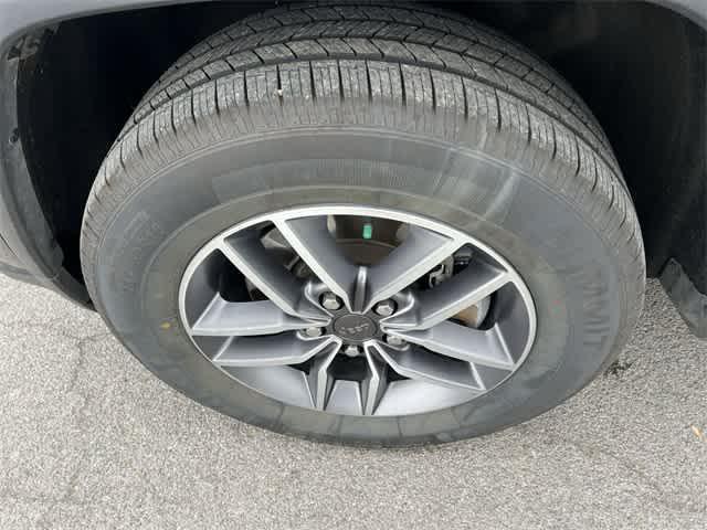 used 2022 Jeep Grand Cherokee car, priced at $30,531