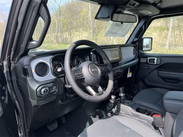 new 2024 Jeep Gladiator car, priced at $53,280