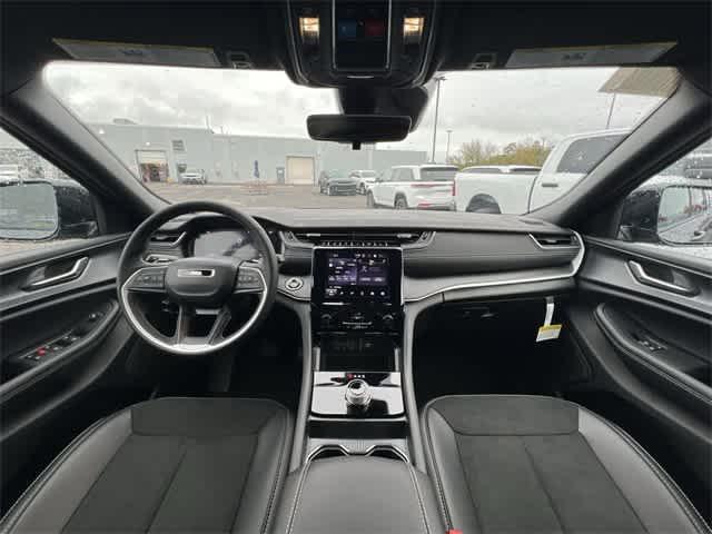 new 2025 Jeep Grand Cherokee car, priced at $43,480
